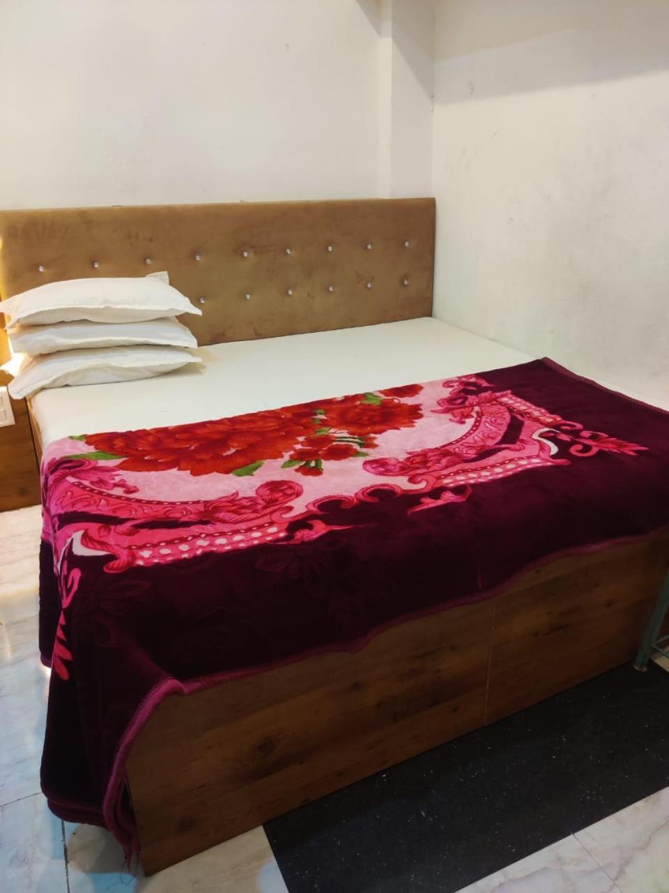 Hotel Amritam Inn Ujaim Exterior foto